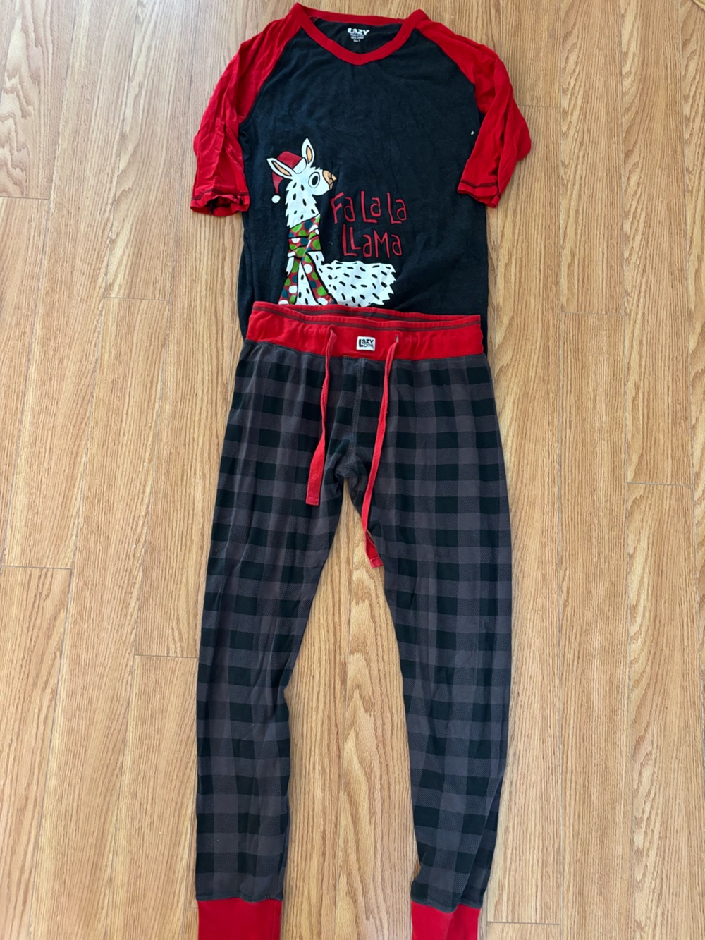 Lazy One Women’s Red and Black Fa La La Llama Pajama Set